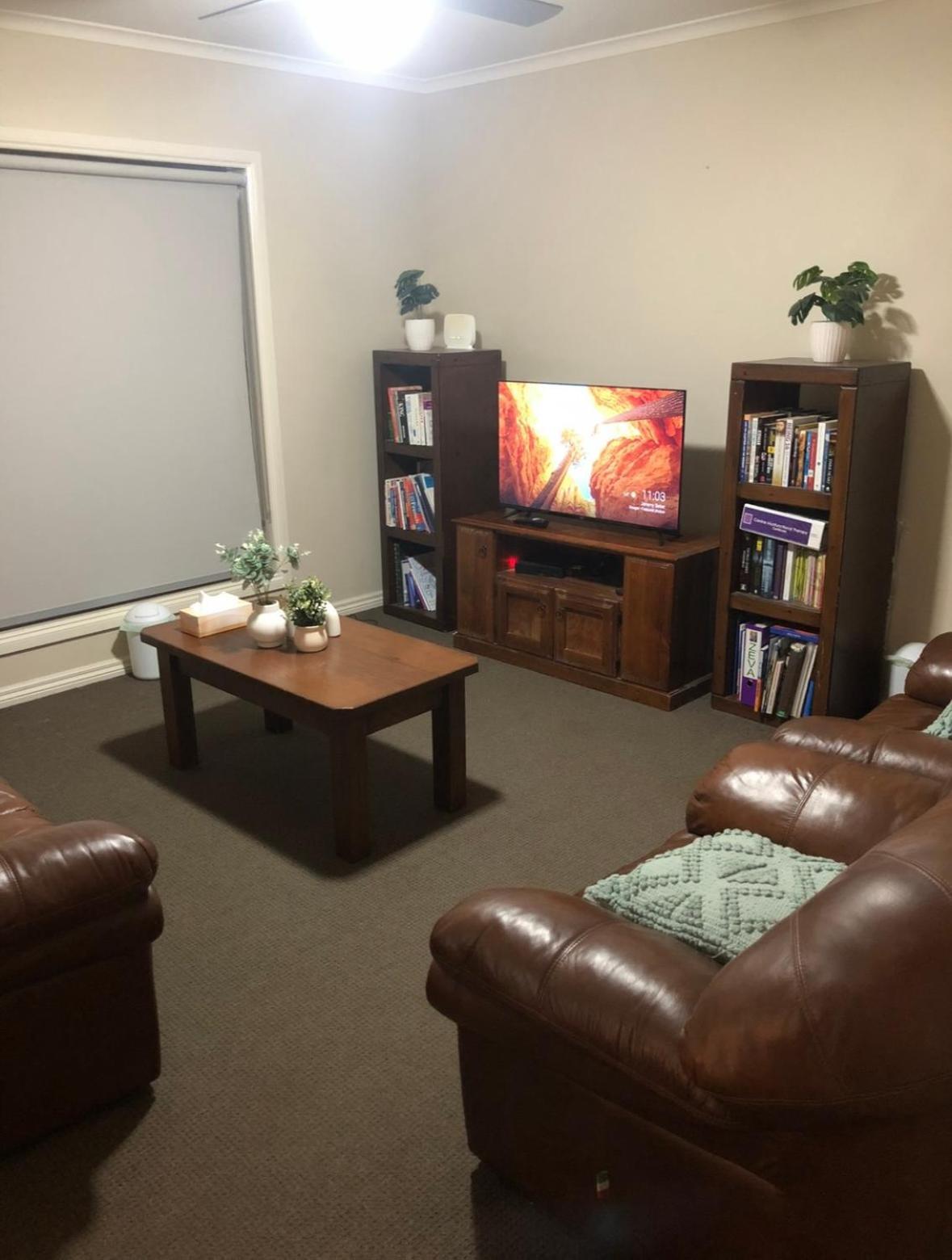 Semi-Private Half House With Games Room & Jacuzzi In Maiden Gully, Bendigo Eksteriør bilde